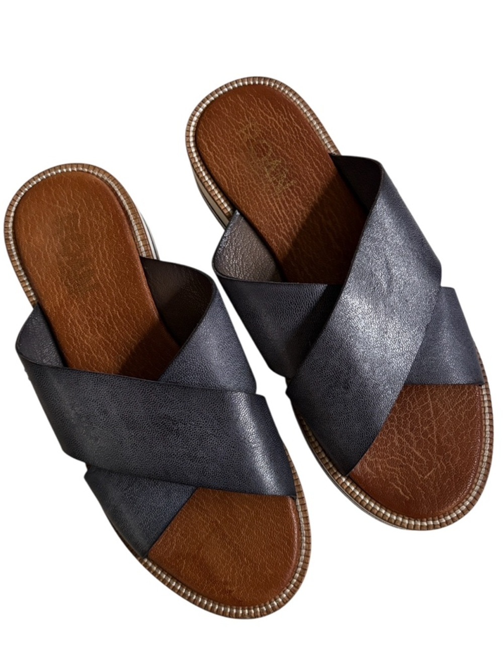 EUC ROAN Bed Stu Leather Shout Sandals Black Size 8
